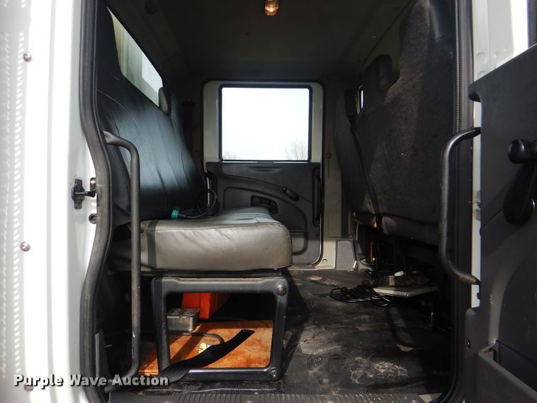 image for item HX9120 2010 International 7400 SBA  utility / service truck