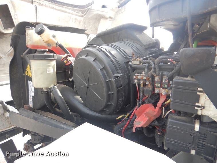 image for item HX9120 2010 International 7400 SBA  utility / service truck