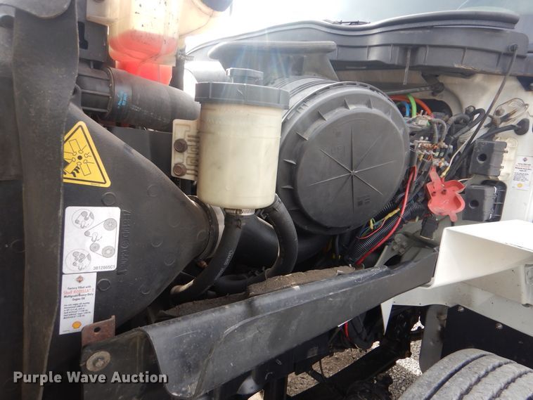 image for item HX9120 2010 International 7400 SBA  utility / service truck