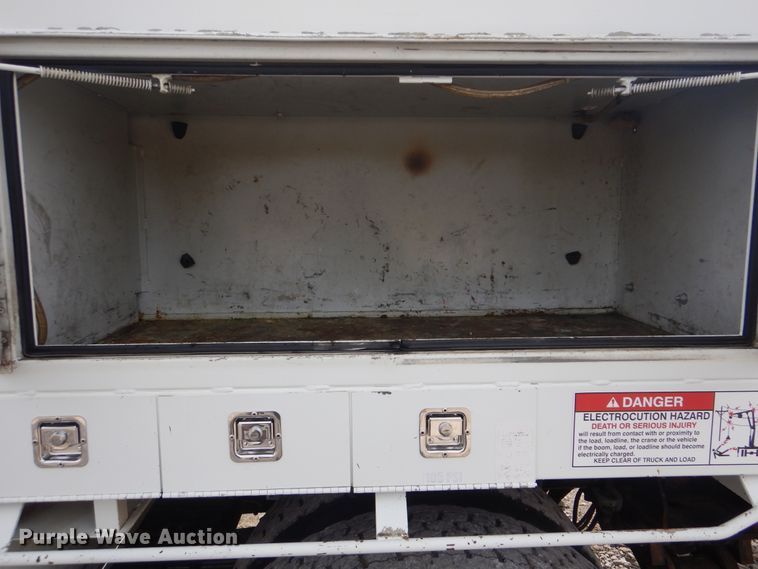 image for item HX9120 2010 International 7400 SBA  utility / service truck