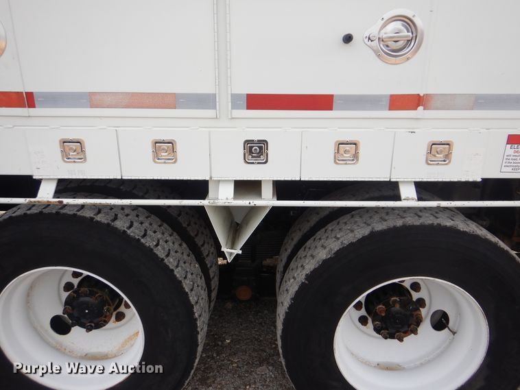 image for item HX9120 2010 International 7400 SBA  utility / service truck