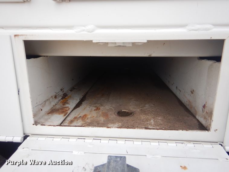 image for item HX9120 2010 International 7400 SBA  utility / service truck