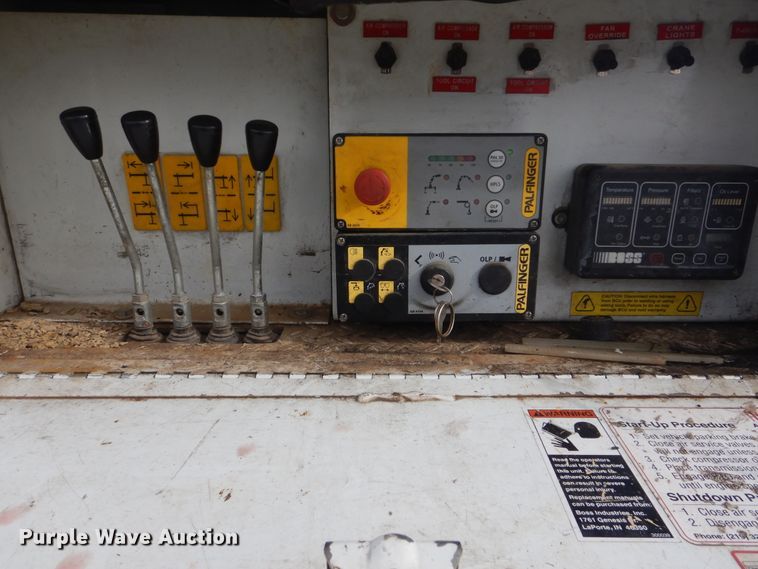 image for item HX9120 2010 International 7400 SBA  utility / service truck