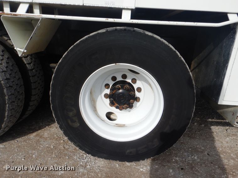 image for item HX9120 2010 International 7400 SBA  utility / service truck