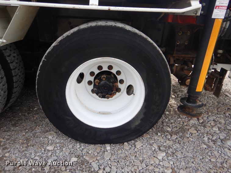 image for item HX9120 2010 International 7400 SBA  utility / service truck