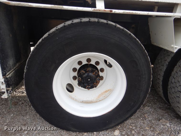 image for item HX9120 2010 International 7400 SBA  utility / service truck