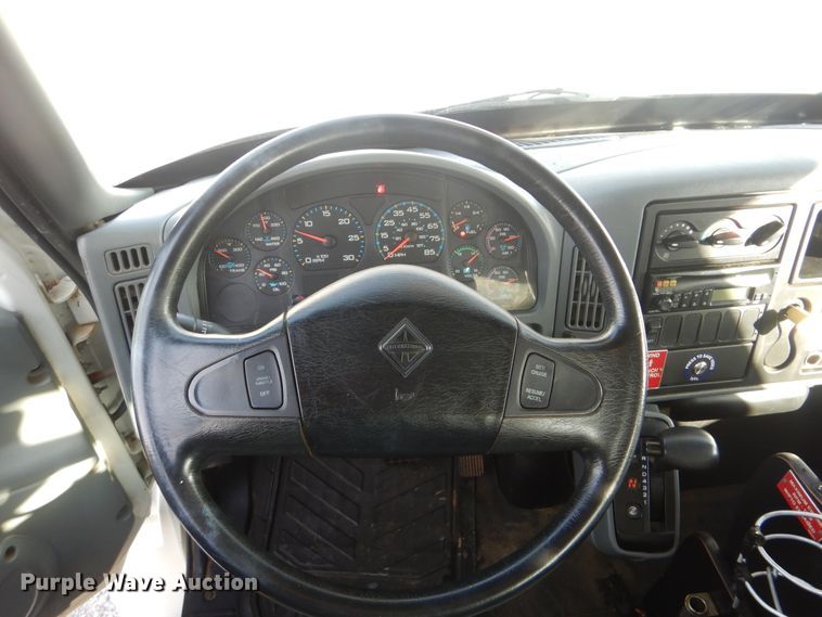 image for item HX9125 2003 International 4300 SBA  digger derrick truck