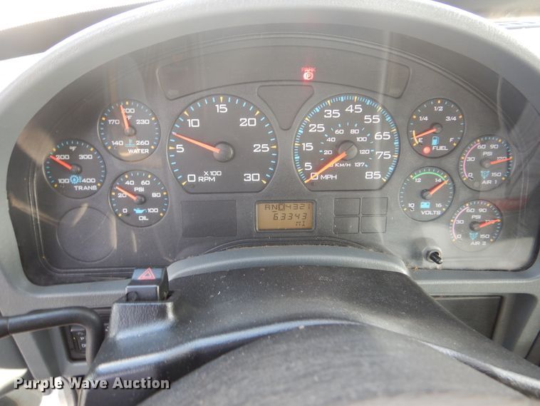 image for item HX9125 2003 International 4300 SBA  digger derrick truck