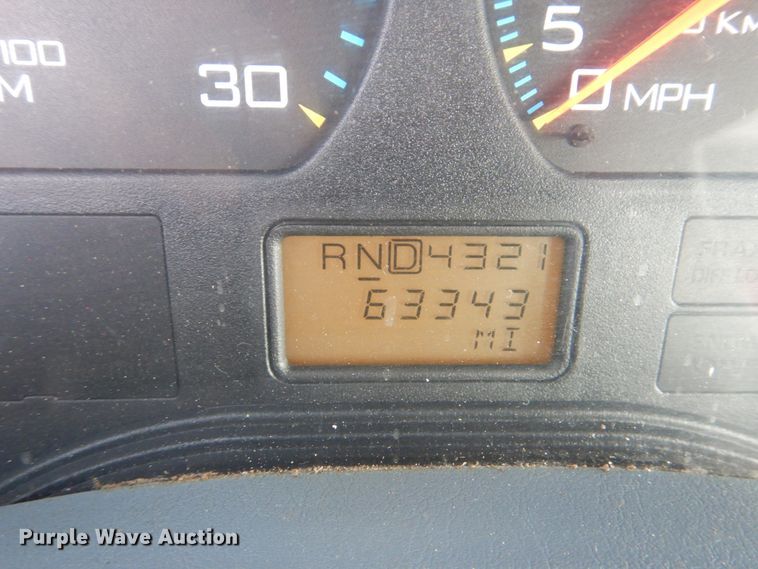 image for item HX9125 2003 International 4300 SBA  digger derrick truck