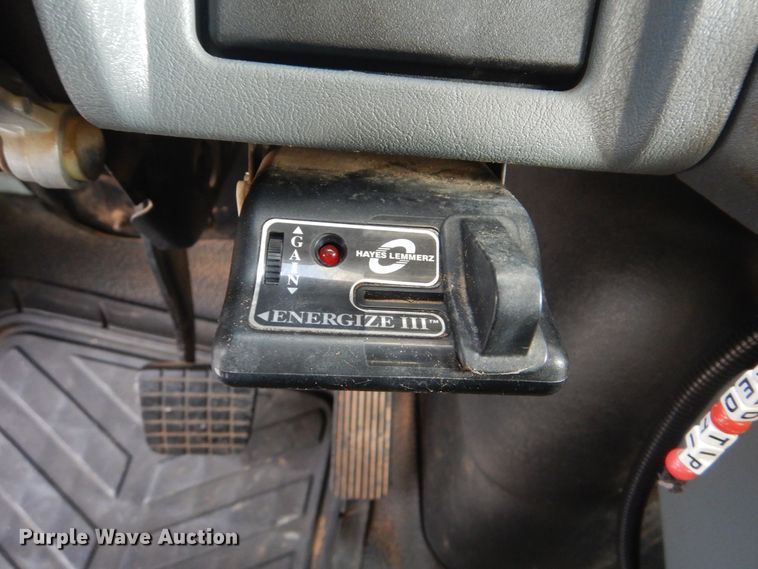 image for item HX9125 2003 International 4300 SBA  digger derrick truck