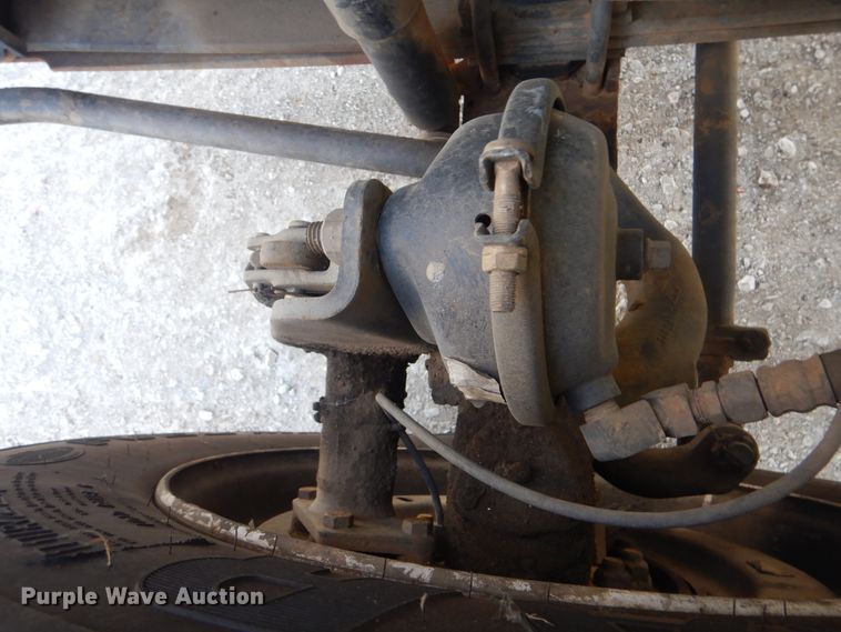 image for item HX9125 2003 International 4300 SBA  digger derrick truck