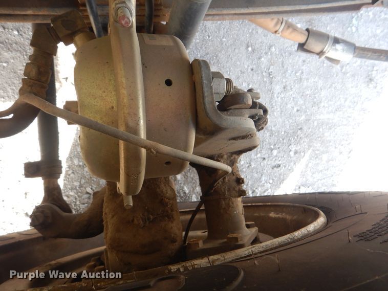 image for item HX9125 2003 International 4300 SBA  digger derrick truck