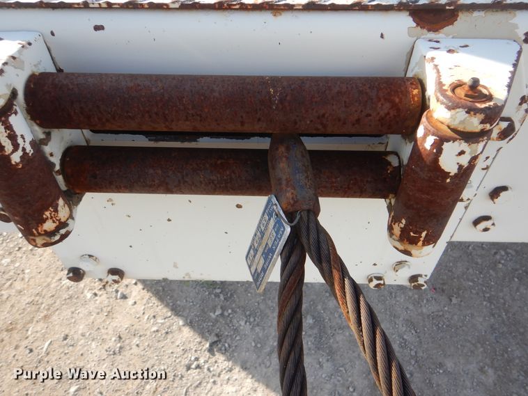 image for item HX9125 2003 International 4300 SBA  digger derrick truck