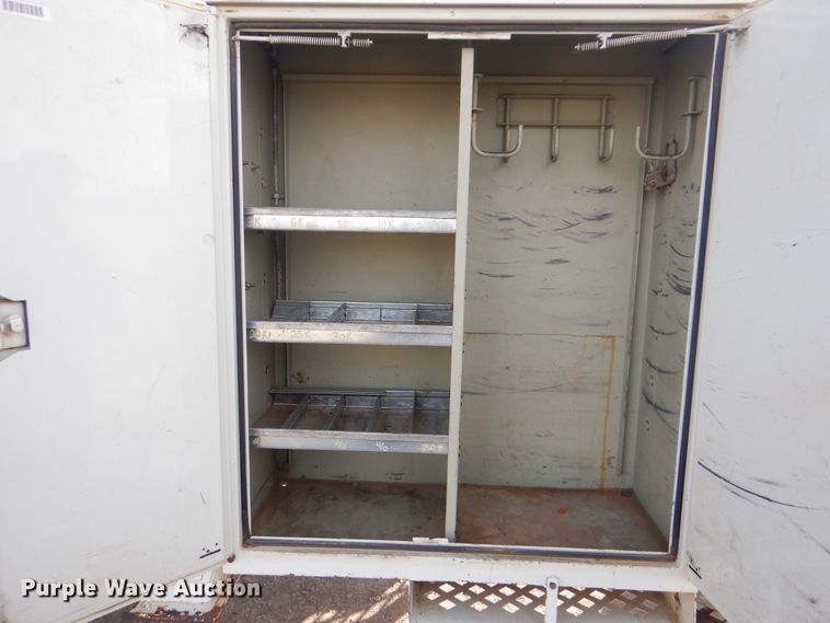 image for item HX9125 2003 International 4300 SBA  digger derrick truck