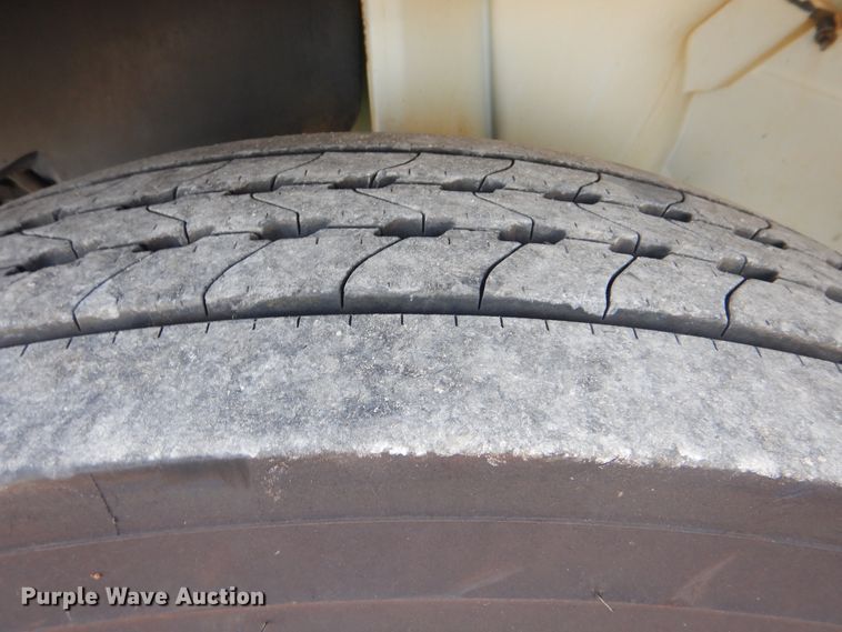 image for item HX9125 2003 International 4300 SBA  digger derrick truck