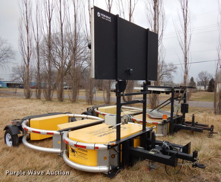 image for item HX9545 1997 Traffix Scorpion 10002  crash attenuator