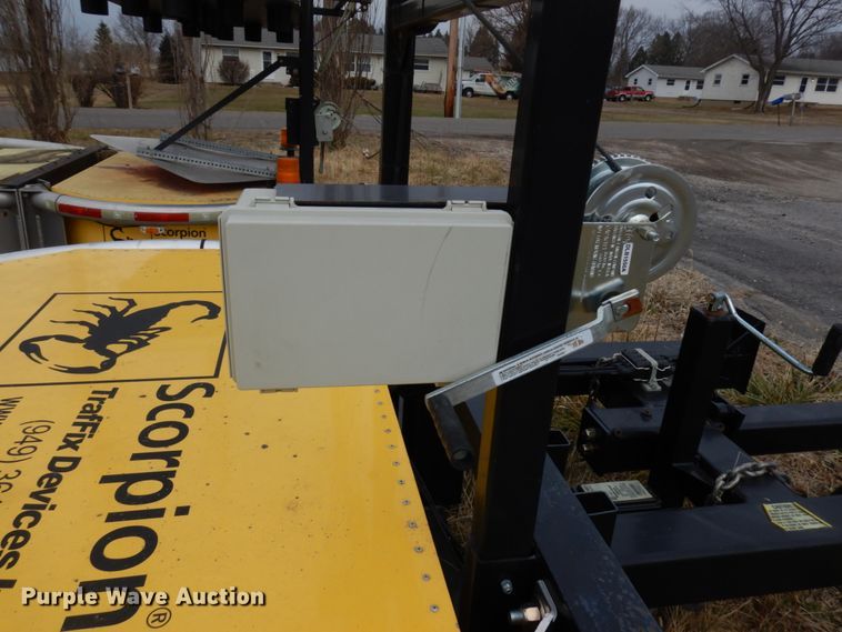 image for item HX9545 1997 Traffix Scorpion 10002  crash attenuator