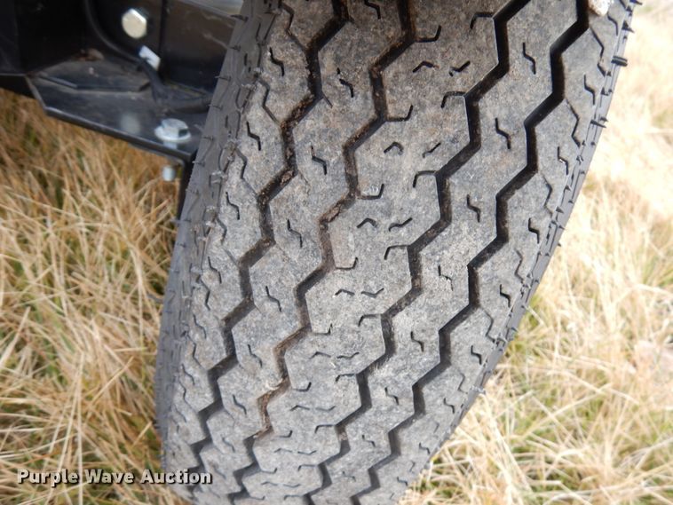 image for item HX9545 1997 Traffix Scorpion 10002  crash attenuator