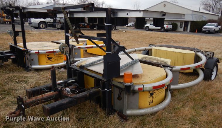 image for item HX9546 Traffix Scorpion  crash attenuator