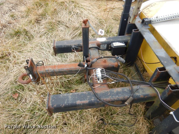 image for item HX9546 Traffix Scorpion  crash attenuator