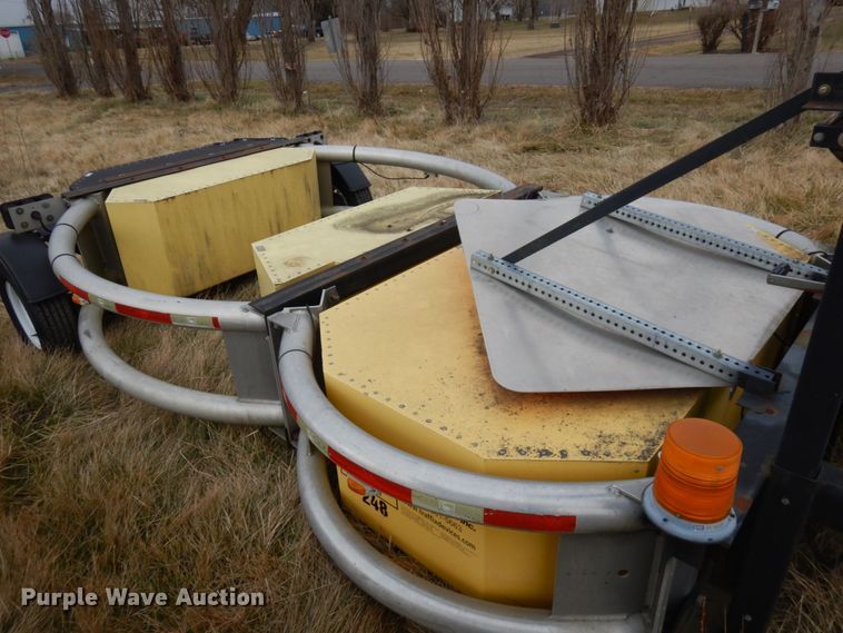 image for item HX9546 Traffix Scorpion  crash attenuator