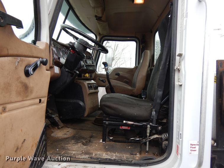 image for item HX9549 2005 Mack CV533  dump truck