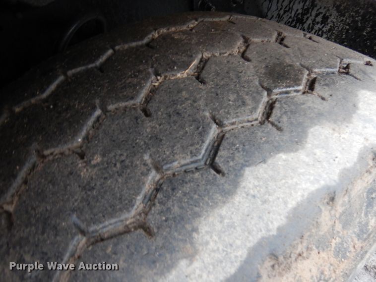 image for item HX9549 2005 Mack CV533  dump truck