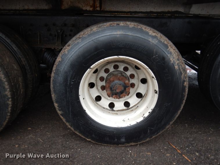 image for item HX9549 2005 Mack CV533  dump truck