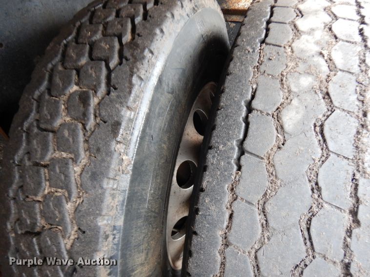 image for item HX9549 2005 Mack CV533  dump truck