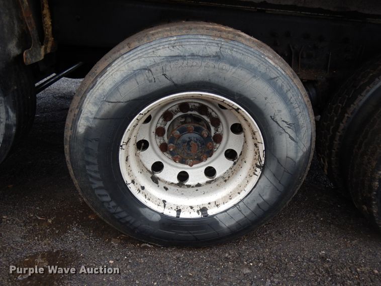 image for item HX9549 2005 Mack CV533  dump truck