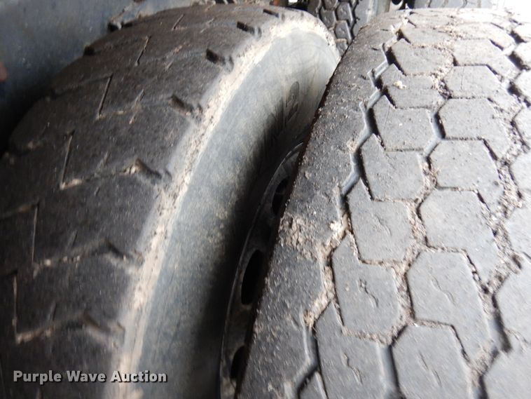 image for item HX9549 2005 Mack CV533  dump truck