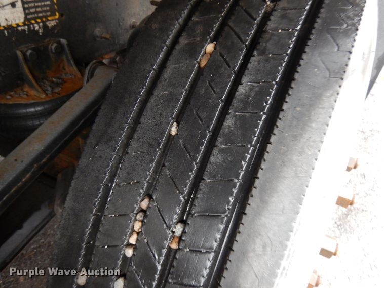 image for item HX9549 2005 Mack CV533  dump truck