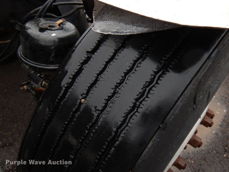 image for item HX9549 2005 Mack CV533  dump truck