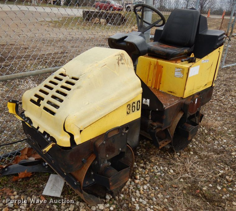 image for item HX9557 2003 Wacker RD11A  double drum roller