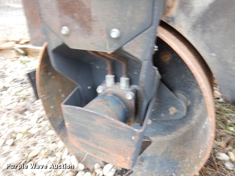 image for item HX9557 2003 Wacker RD11A  double drum roller