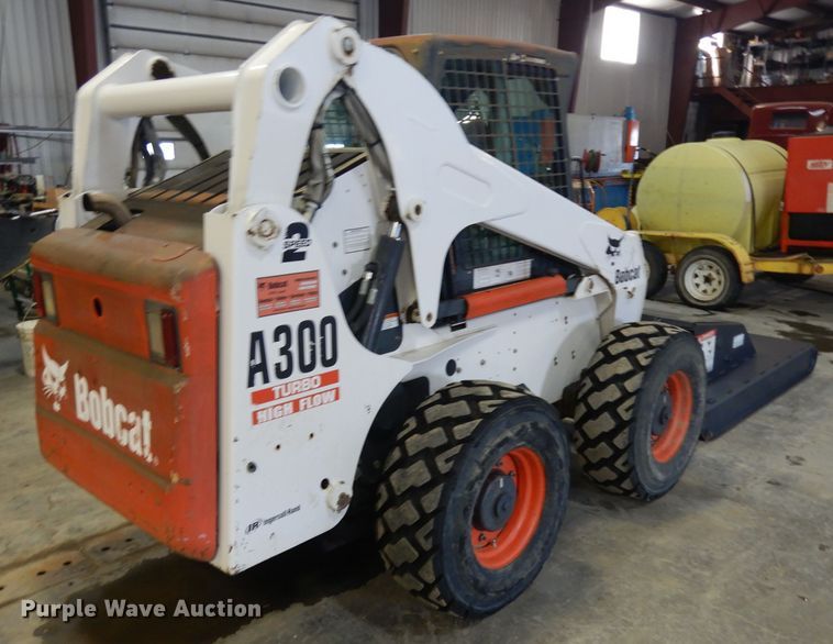 image for item IG9179 2005 Bobcat A300  skid steer loader