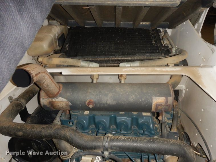 image for item IG9179 2005 Bobcat A300  skid steer loader