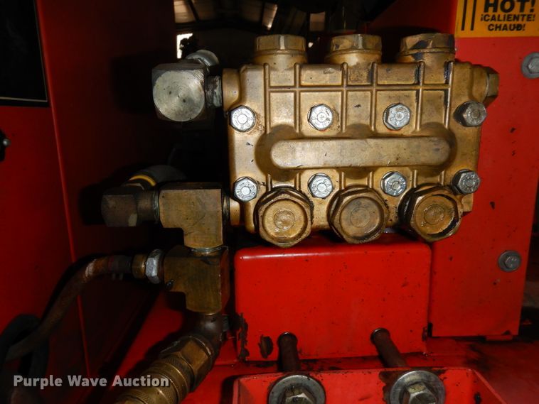 image for item IG9182 Hotsy 5645 pressure washer