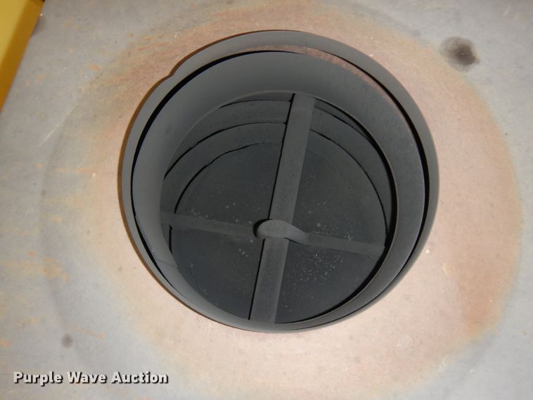 image for item IG9182 Hotsy 5645 pressure washer