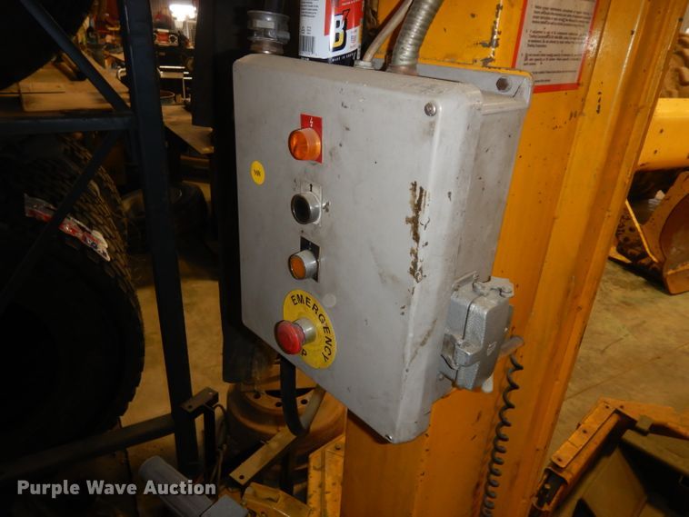 image for item IG9183 Sefac four post column lift