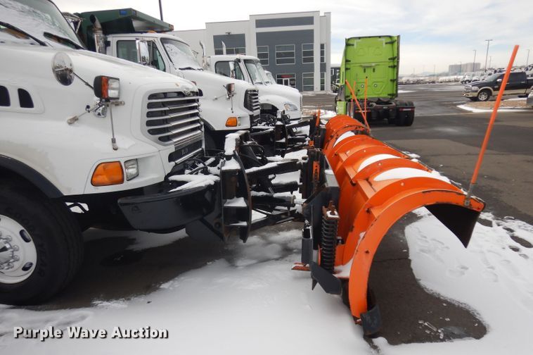 image for item IG9186 2008 Sterling LT9500  dump truck