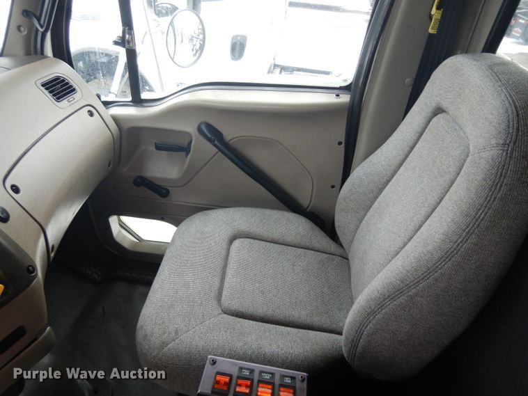 image for item IG9186 2008 Sterling LT9500  dump truck