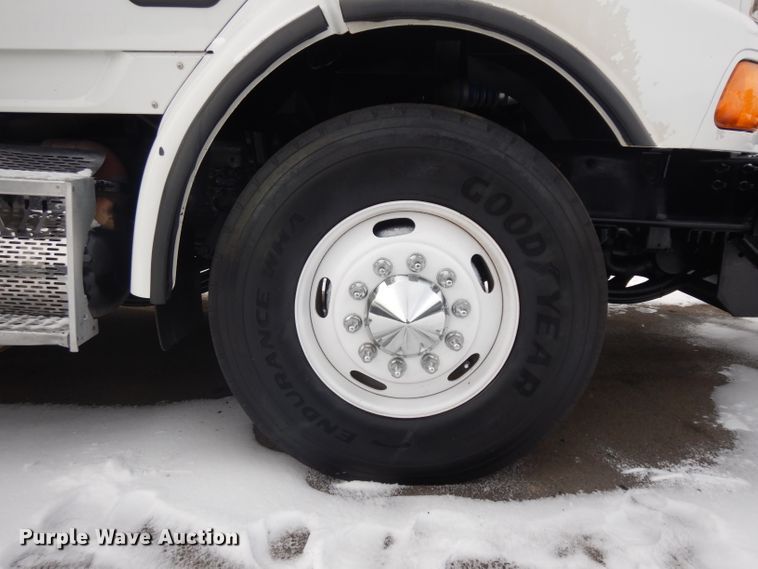 image for item IG9186 2008 Sterling LT9500  dump truck