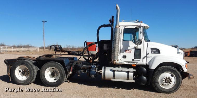 image for item DG1520 2007 Mack CV713  semi truck with vacuum pump