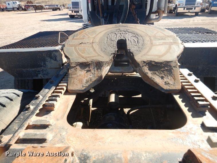 image for item DG1520 2007 Mack CV713  semi truck with vacuum pump