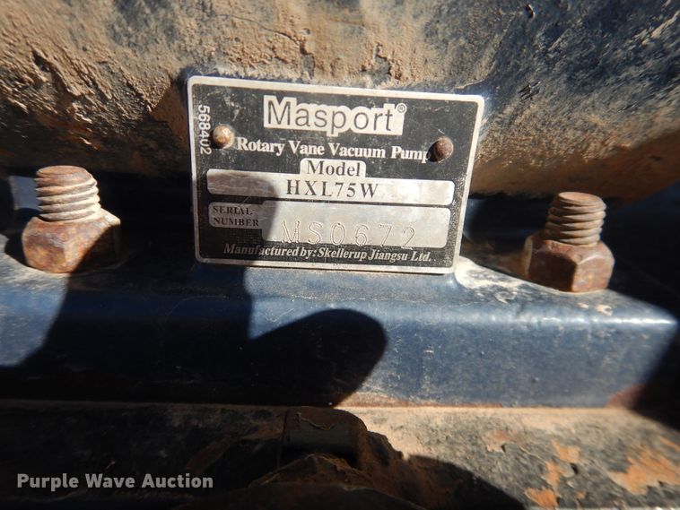 image for item DG1520 2007 Mack CV713  semi truck with vacuum pump