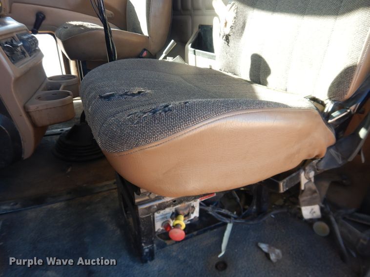 image for item DG1520 2007 Mack CV713  semi truck with vacuum pump