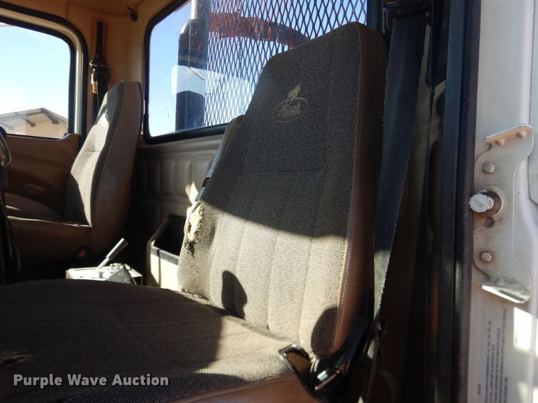 image for item DG1520 2007 Mack CV713  semi truck with vacuum pump