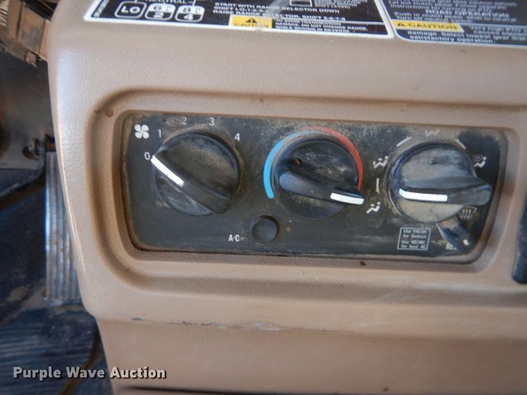 image for item DG1520 2007 Mack CV713  semi truck with vacuum pump