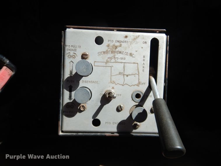 image for item DG1520 2007 Mack CV713  semi truck with vacuum pump